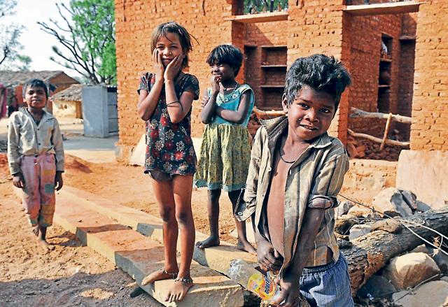 Hunger levels in developing countries may have fallen 29% since 2000, but unfortunately, India is still rated as a country with ‘serious’ hunger levels in 2016 (Hindustan Times) Hunger levels in developing countries may have fallen 29% since 2000, but unfortunately, India is still rated as a country with ‘serious’ hunger levels in 2016 (Hindustan Times)