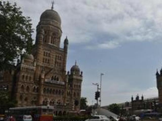 The initiative has also been extended to colleges that conduct programmes to maximise voter registration in the city.(HT File Photo)