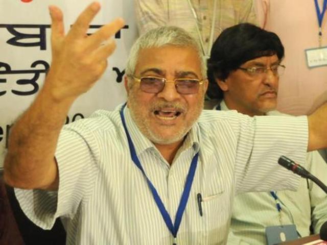 MP Dr Dharamvira Gandhi. (HT File Photo) MP Dr Dharamvira Gandhi. (HT File Photo)