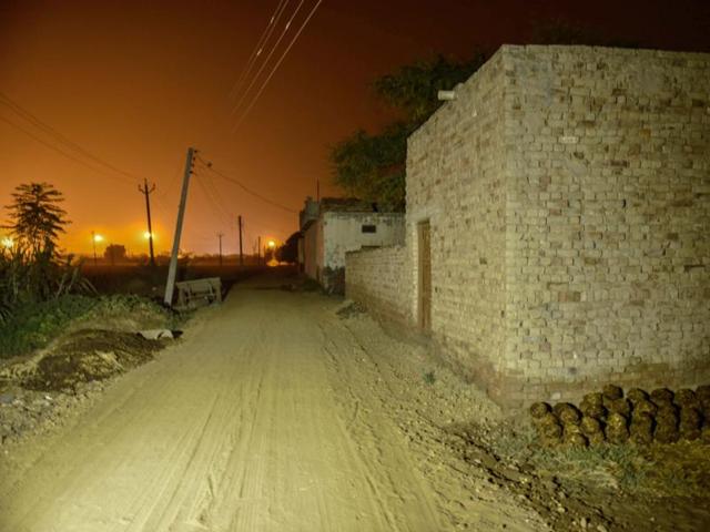 A quiet night at Roranwala in Amritsar near the India-Pakistan border after many villagers left as the government has ordered evacuation, fearing backlash for the cross-LoC strikes in Kashmir.