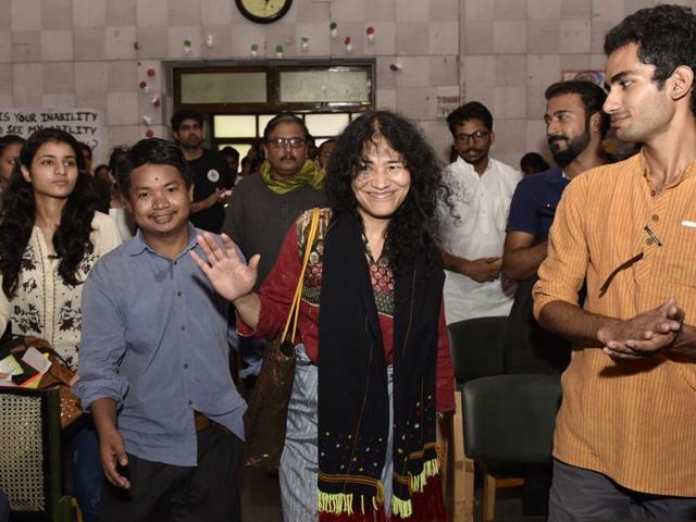 Rights activist Irom Sharmila has decided to fight the Manipur assembly elections. (Arvind Yadav/HT Photo) Rights activist Irom Sharmila has decided to fight the Manipur assembly elections. (Arvind Yadav/HT Photo)