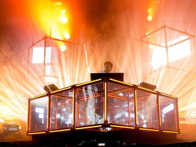 Australian record producer and musician Harley Edward Streten, better known by his stage name Flume, performs during day 1 of Austin City Limits (ACL) Music Festival held at Zilker Park in Austin, Texas, on Friday. (AFP) Australian record producer and musician Harley Edward Streten, better known by his stage name Flume, performs during day 1 of Austin City Limits (ACL) Music Festival held at Zilker Park in Austin, Texas, on Friday. (AFP)