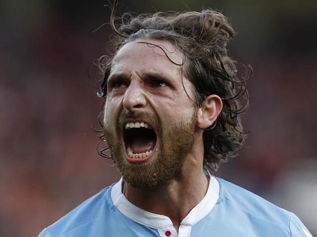 Stoke City's Joe Allen celebrates scoring their first goal. (REUTERS) Stoke City's Joe Allen celebrates scoring their first goal. (REUTERS)