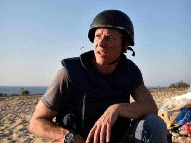 Dutch photographer Jeroen Oerlemans died in sniper fire while covering battles in Sirte. (Picture courtesy: Mehran Ahmadi/Twitter) Dutch photographer Jeroen Oerlemans died in sniper fire while covering battles in Sirte. (Picture courtesy: Mehran Ahmadi/Twitter)