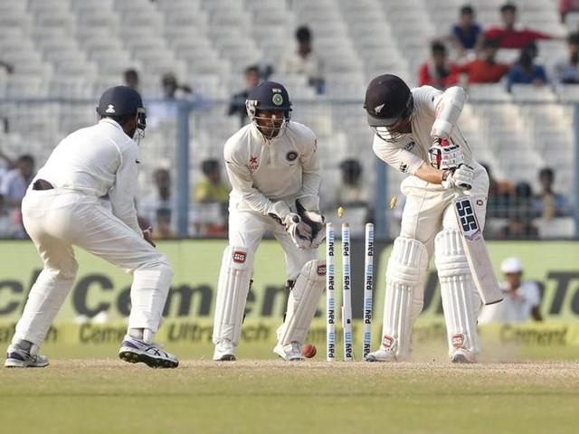 New Zealand's Luke Ronchi (R) is bowled. (REUTERS)