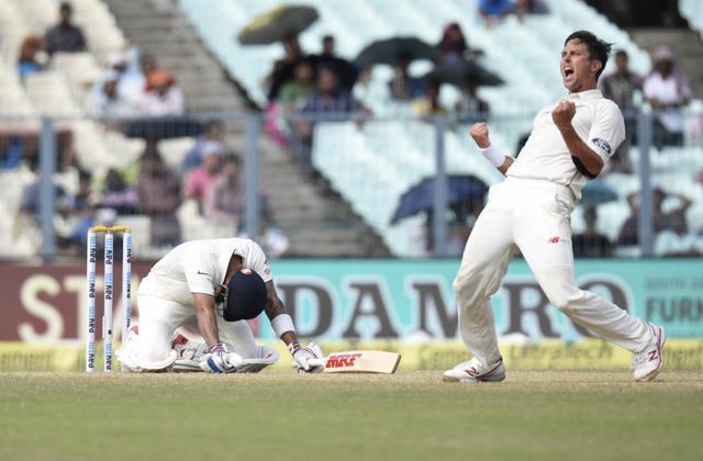 Virat on his knees after he was done in by a bouncer from Boult that failed to bounce. (Ashok Nath Dey/HT PHOTO) Virat on his knees after he was done in by a bouncer from Boult that failed to bounce. (Ashok Nath Dey/HT PHOTO)
