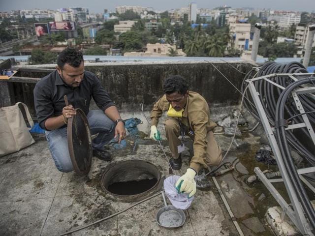 The Mumbai civic body is conducting a drive to spot and stop mosquito breeding in the city. Nearly 3,300 suspected cases of dengue were reported in September alone. (Satish Bate/HT PHOTO)