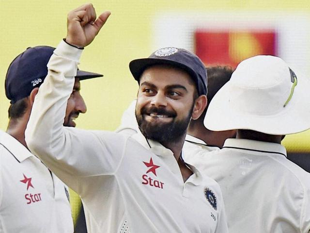 Virat Kohli and his teammates celebrating the wicket of Latham of New Zealand. (SUBHENDU GHOSH/HT PHOTO) Virat Kohli and his teammates celebrating the wicket of Latham of New Zealand. (SUBHENDU GHOSH/HT PHOTO)