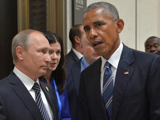 This September 28, 2015 file photo shows US President Barack Obama and Russia's President Vladimir Putin posing for a photo at the United Nations headquarters in New York. The Syria ceasefire talks between the two countries were suspended on Monday. (AFP file photo) This September 28, 2015 file photo shows US President Barack Obama and Russia's President Vladimir Putin posing for a photo at the United Nations headquarters in New York. The Syria ceasefire talks between the two countries were suspended on Monday. (AFP file photo)