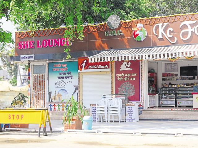 The BMC-operated She Lounge at Arera colony. (Chandresh Mathur/HT) The BMC-operated She Lounge at Arera colony. (Chandresh Mathur/HT)
