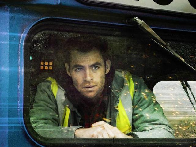 Unstoppable (2010) - With an unmanned, half-mile-long freight train barreling toward a city, a veteran engineer and a young conductor race against the clock to prevent a catastrophe. (IMDb)