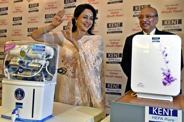 Hema Malini at a promotional event in Tuesday. (Mohd Zakir/HT PHOTO) Hema Malini at a promotional event in Tuesday. (Mohd Zakir/HT PHOTO)