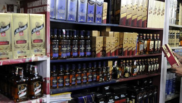 The state excise department is also allowing three- star and above category hotels to serve alcohol round the year. (HT Photo) The state excise department is also allowing three- star and above category hotels to serve alcohol round the year. (HT Photo)