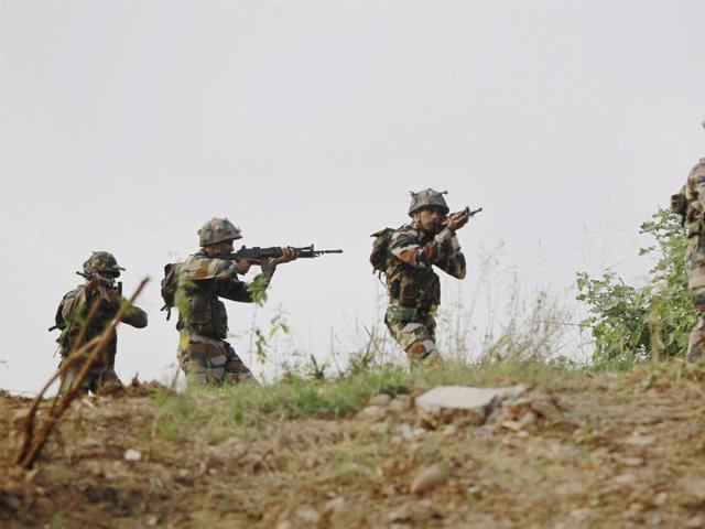 Indian soldiers on alert near the Line of Control in Pallanwal sector on Tuesday.(PTI) Indian soldiers on alert near the Line of Control in Pallanwal sector on Tuesday.(PTI)