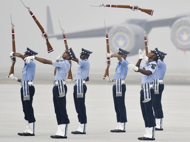 Indian Air Force's 'Air Warrior' drill team perform during the rehearsals.                                  (Raj K Raj/HT PHOTO) 