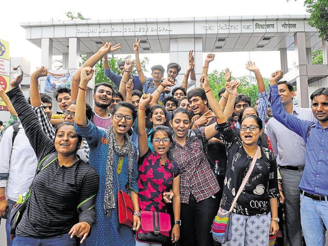 Candidates and their families celebrate the Supreme Court order over seat allotment in Bhopal on Wednesday. (Mujeeb Faruqui/HT photo) Candidates and their families celebrate the Supreme Court order over seat allotment in Bhopal on Wednesday. (Mujeeb Faruqui/HT photo)