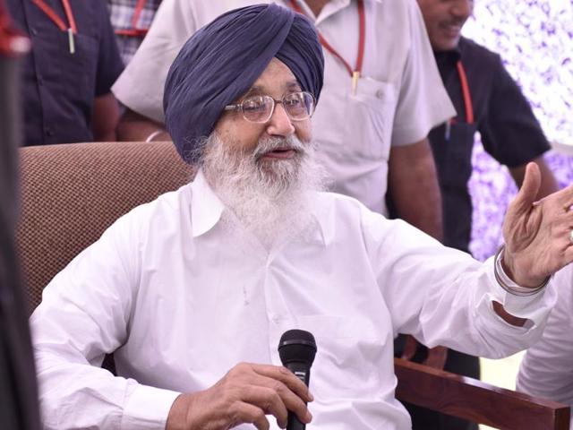 The Parkash Singh Badal government has decided to borrow Rs 31,000 crore from the banks and repay in 20 years to settle the muddle over the mismatch in stock. (HT File) The Parkash Singh Badal government has decided to borrow Rs 31,000 crore from the banks and repay in 20 years to settle the muddle over the mismatch in stock. (HT File)