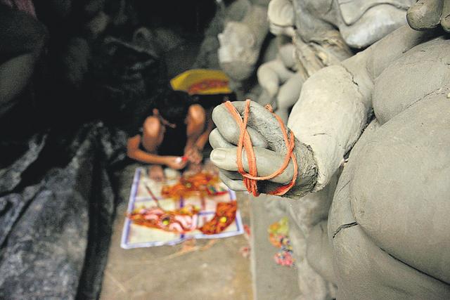 Durga puja is an event that marshalls the best of creative skills in an array of artists in lighting, painting, creating sets, and the amazing artwork that comes up on many community pandals are nowhere to be seen on the planet. (HT Photo)