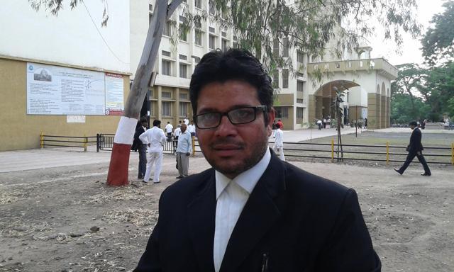 Adil Beyabani, Aakif’s older brother, is an advocate in the Aurangabad sessions court. He spends the time he gets between his cases to go over the voluminous MCOCA court order that convicted his brother to find a way to clear his name. (HT Photo)
