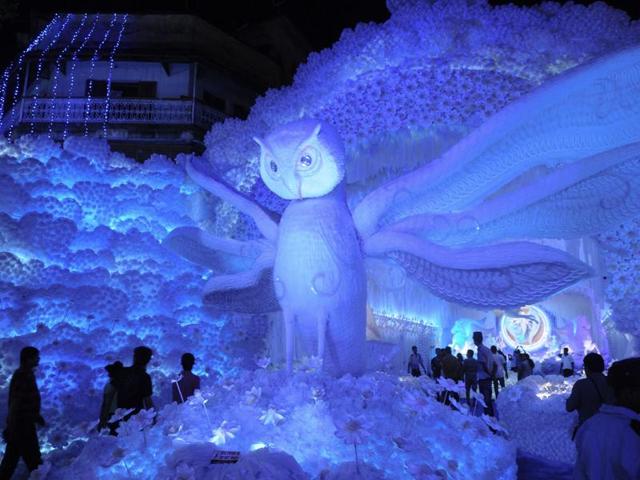 A giant owl made of thermocol on display at the Abasar Club Durga Puja pandal. (Samir Jana/HT PHOTO) A giant owl made of thermocol on display at the Abasar Club Durga Puja pandal. (Samir Jana/HT PHOTO)