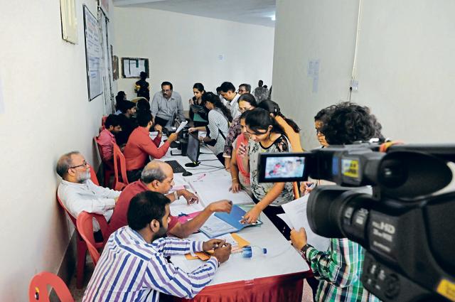 While bright students were handed out cancellation letters, the less-deserved ones got seats. (Mujeeb Faruqui/HT file) While bright students were handed out cancellation letters, the less-deserved ones got seats. (Mujeeb Faruqui/HT file)