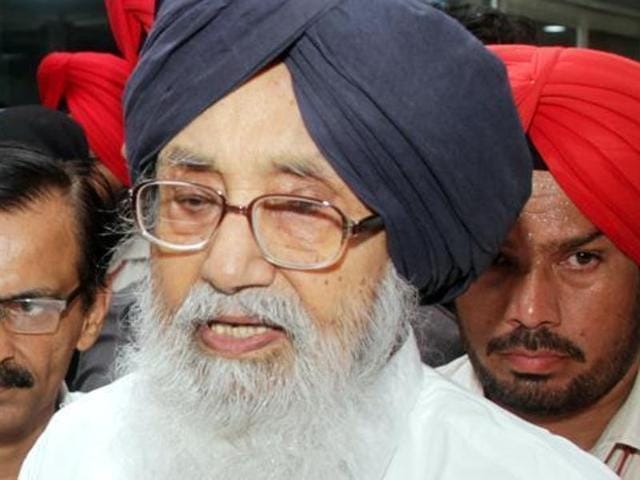 Punjab chief minister Parkash Singh Badal (HT File Photo) Punjab chief minister Parkash Singh Badal (HT File Photo)
