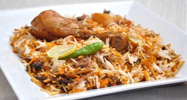The Mughlai dishes at the restaurant at India Islamic Cultural Centre are finger-licking good.