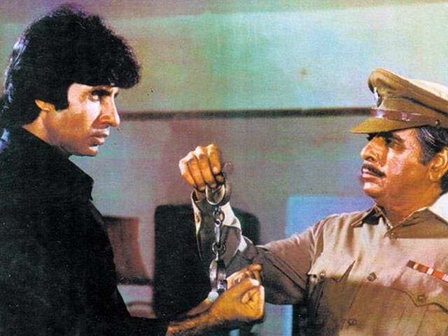 Shakti (1982) was a tug of war between two angry men. Shakti (1982) was a tug of war between two angry men.