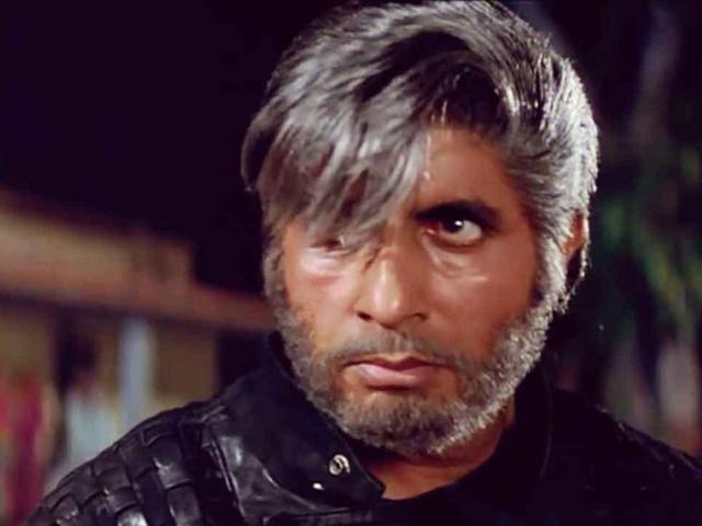 Jaya Bachchan wrote the story of Shehanshah (1988). Jaya Bachchan wrote the story of Shehanshah (1988).