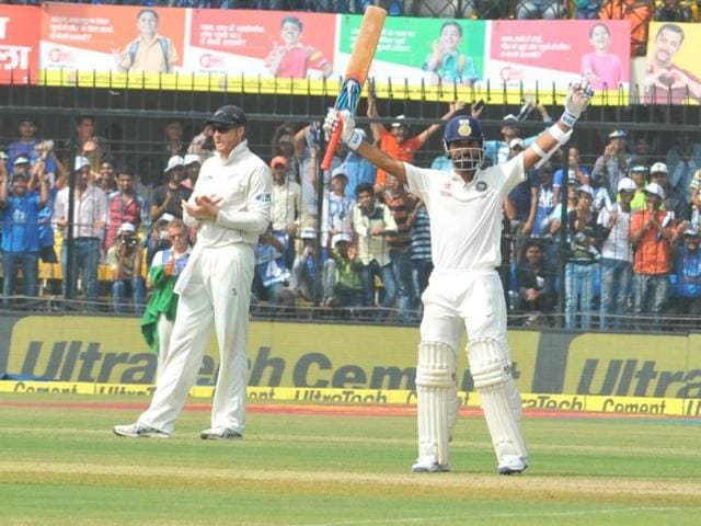 Cricket fans in Indore celebrate India’s good performance.(Shankar Mourya/HT)
