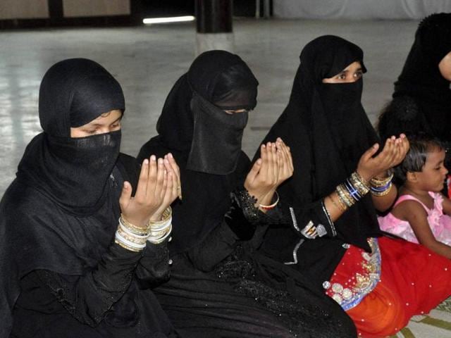 Lucknow: Muslim women offering namaz on the occasion of Eid-ul-Fitr at Eidgah in Lucknow on Wednesday. Women offered namaz at the Eidgah for the first time. PTI Photo (PTI7_7_2016_000158B)(PTI) Lucknow: Muslim women offering namaz on the occasion of Eid-ul-Fitr at Eidgah in Lucknow on Wednesday. Women offered namaz at the Eidgah for the first time. PTI Photo (PTI7_7_2016_000158B)(PTI)