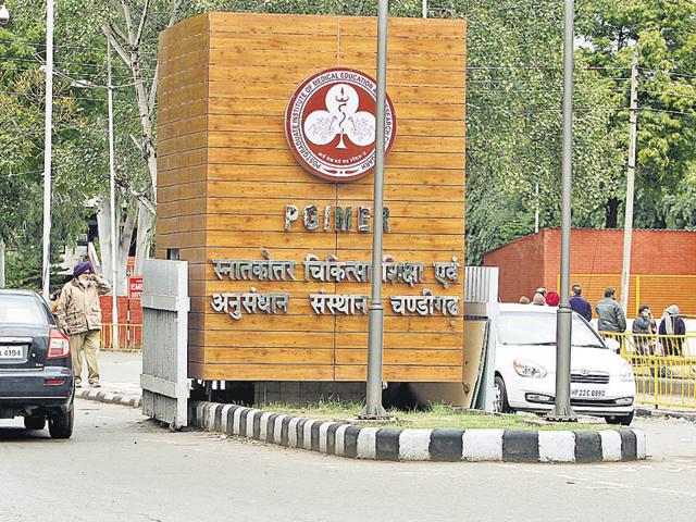 The 22-bedded emergency ward at the paediatrics centre in PGIMER accomodates 150 children at any given time.(HT File Photo) The 22-bedded emergency ward at the paediatrics centre in PGIMER accomodates 150 children at any given time.(HT File Photo)