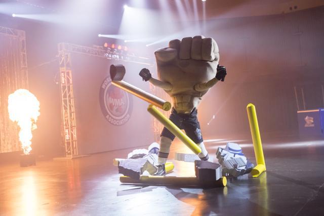 It ends like a Pitch Perfect in the world of semi-pro mascots. (Netflix) It ends like a Pitch Perfect in the world of semi-pro mascots. (Netflix)