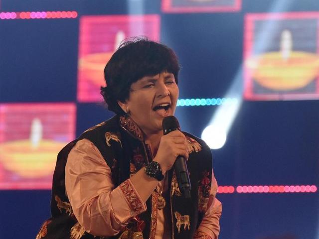 Queen Of The Night What Makes Mumbai Sway To Falguni Pathak Hindustan Times Fly with krrish, ride with the don, roll over with lagaan, enjoy continuous musical shows and experience an unforgettable celebration of the most colourful event of the year with the sensational falguni pathak & avadhoot gupte, all included in the park ticket starting at aed 49!enjoy the time of.
