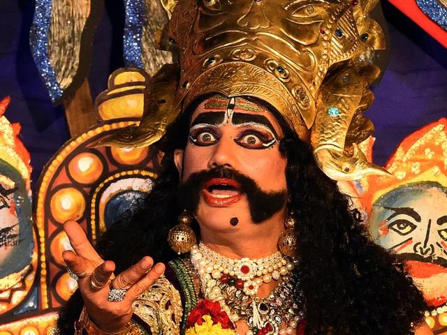 Ravan darbar performs Ramlila, organised by the Nav shri Ramlila committee in New Delhi. (Sonu Mehta/HT Photo)