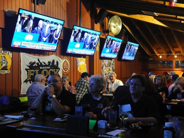 Supporters of Republican presidential nominee Donald Trump watch the second US presidential debate. (AFP Photo) Supporters of Republican presidential nominee Donald Trump watch the second US presidential debate. (AFP Photo)
