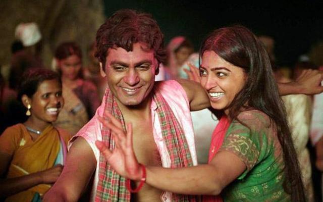 Nawazuddin Siddiqui and Radhika Apte in Manjhi: The Mountain Man. (HT Photo) Nawazuddin Siddiqui and Radhika Apte in Manjhi: The Mountain Man. (HT Photo)