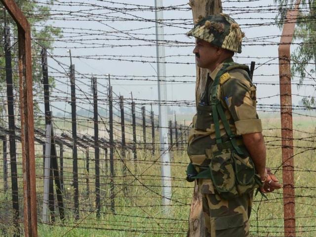 A soldier takes position near the Line of Control in Nowshera sector on Monday.(Nitin Kanotra/HT Photo) A soldier takes position near the Line of Control in Nowshera sector on Monday.(Nitin Kanotra/HT Photo)