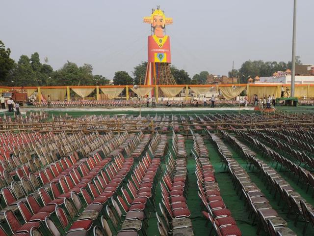 Prime Minister Narendra Modi is attending the Aishbagh Dussehra celebrations in Lucknow this year.(Deepak Gupta / HT Photo)