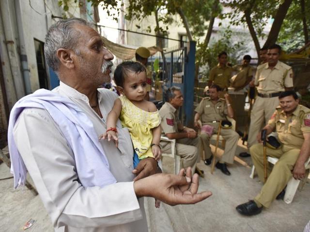 Police have been patrolling the Trilokpuri area and holding meetings with residents to monitor the situation. (Virendra Singh Gosain/HT Photo) Police have been patrolling the Trilokpuri area and holding meetings with residents to monitor the situation. (Virendra Singh Gosain/HT Photo)