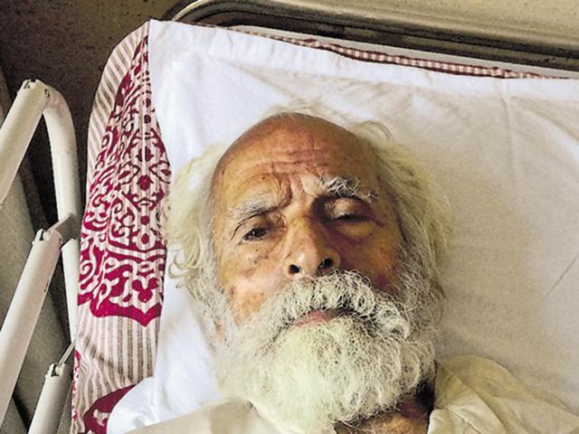 90-year-old Govind Ram Jethani at a private hospital. 90-year-old Govind Ram Jethani at a private hospital.
