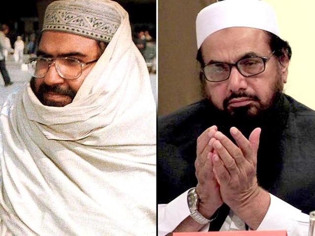 JeM chief Masood Azhar (left) and Mumbai attacks mastermind Hafiz Saeed (right) have experessed opposite views on Pakistan’s ties with India. (Agencies) JeM chief Masood Azhar (left) and Mumbai attacks mastermind Hafiz Saeed (right) have experessed opposite views on Pakistan’s ties with India. (Agencies)