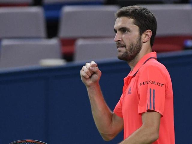 The Swiss was leading 3-1 in the first set but a flurry of unforced errors allowed Simon to finish off the upset victory. (AFP) The Swiss was leading 3-1 in the first set but a flurry of unforced errors allowed Simon to finish off the upset victory. (AFP)