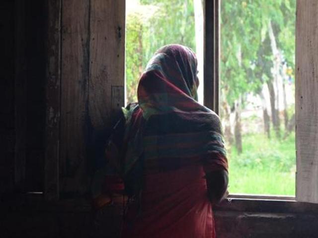 A 14-year-old Bareilly teen sought to abort her pregnancy, the result of a rape. However, medical experts say she has crossed the legal limit of 26 weeks, the period within which an abortion can be done. (Sachin Saina/HT Photo) A 14-year-old Bareilly teen sought to abort her pregnancy, the result of a rape. However, medical experts say she has crossed the legal limit of 26 weeks, the period within which an abortion can be done. (Sachin Saina/HT Photo)