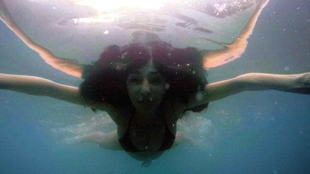 A still from the song ‘Gorom Laage’. (Photo by Q) A still from the song ‘Gorom Laage’. (Photo by Q)