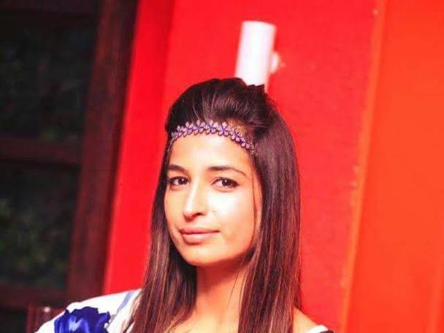 Priyanka Jagga: Dilli ki kudi, Priyanka is a 32-year- old marketing recruiter and her passion lies in playing badminton and travelling expeditions. Wonder what the journey has in-store for her?!
