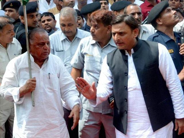 Samajwadi Party supremo Mulayam Singh Yadav and Uttar Pradesh chief minister Akhilesh Yadav flag off the Mulayam Sandesh Yatra at the party office in Lucknow. (PTI) Samajwadi Party supremo Mulayam Singh Yadav and Uttar Pradesh chief minister Akhilesh Yadav flag off the Mulayam Sandesh Yatra at the party office in Lucknow. (PTI)