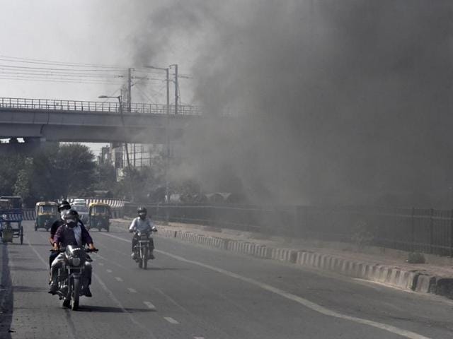 It was found that there was an increase in the concentration of air pollution in many cities, including Delhi, even during monsoon which is considered the best season in terms of air quality.(HT file photo)