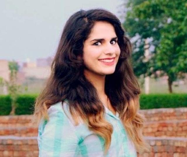 Nishita Narwal, Daulat Ram College, her friend ended up fainting thrice and hitting her head on the wall too.