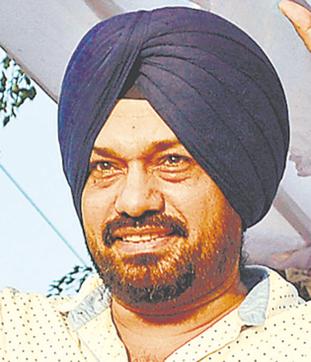 Waraich said Congress MLAs were allowed to sit on dharna outside chief minister Parkash Singh Badal’s official residence even as there was a complete ban on assembly of people under Section 144 of the CrPC there. (HT File)